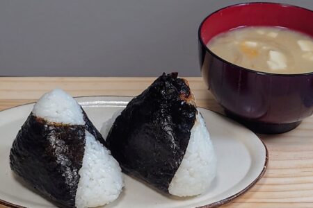 総入れ歯の仮歯でも食べられる？おにぎりが食べられるようになるまで③